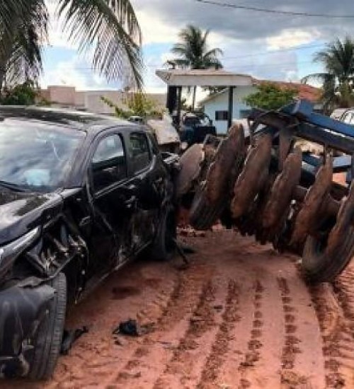 Idoso morre atropelado por trator enquanto realizava conserto