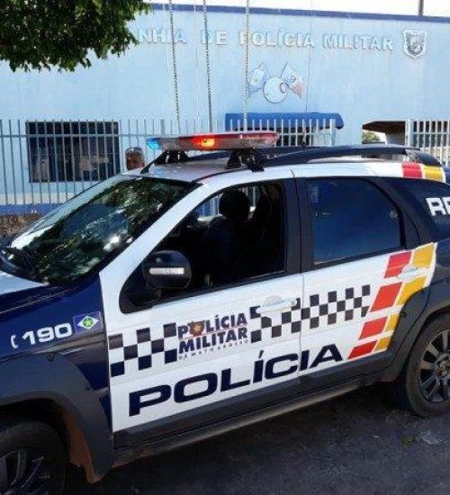 Acidente envolve motocicleta e caminhonete em cruzamento de Colíder