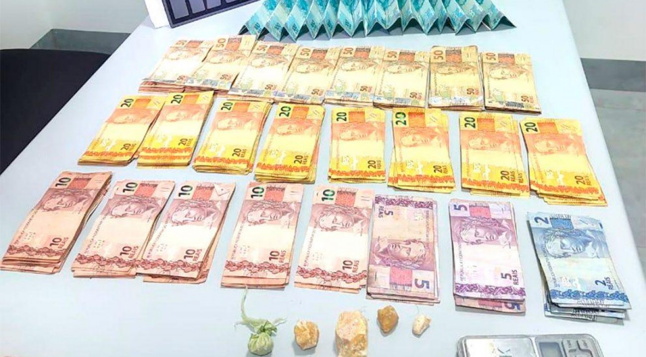 Casal acusado de tráfico é preso com R$ 12 mil e drogas em Sinop